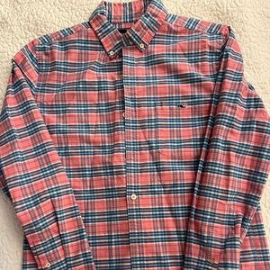 Vineyard Vines Slim fit tucker shirt. Size Small